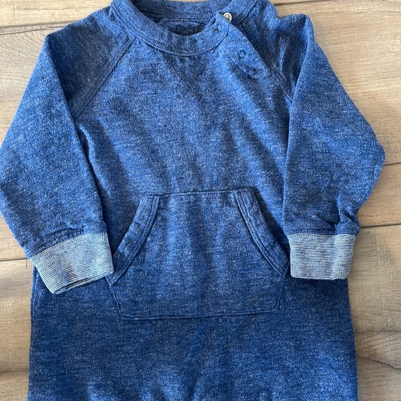 One piece Gap suit - Picture 3 of 3